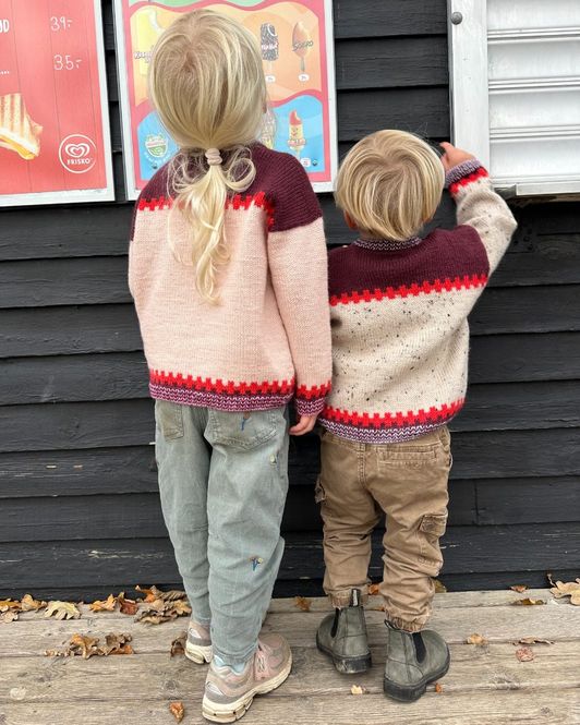 Hovedbilde PetiteKnit Cross Sweater Junior